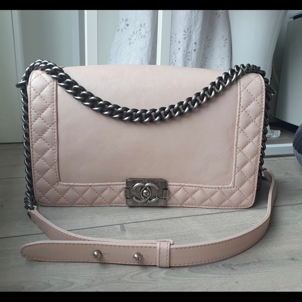Chanel Boy Bag Medium Pink
